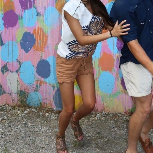 Hand Crafted Tee - Flower Design - Picture 5 of 5